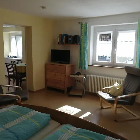 & Familie Trescher Tübingen