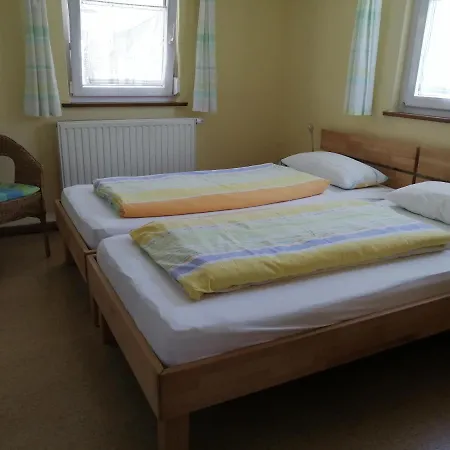 Rum i privatbostad & Familie Trescher